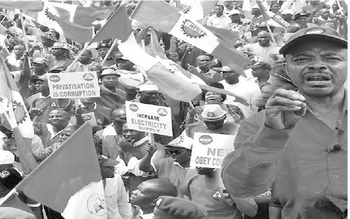 Cash Crunch: NLC Warns FG Of Mass Protest As Banks Cut Withdrawals