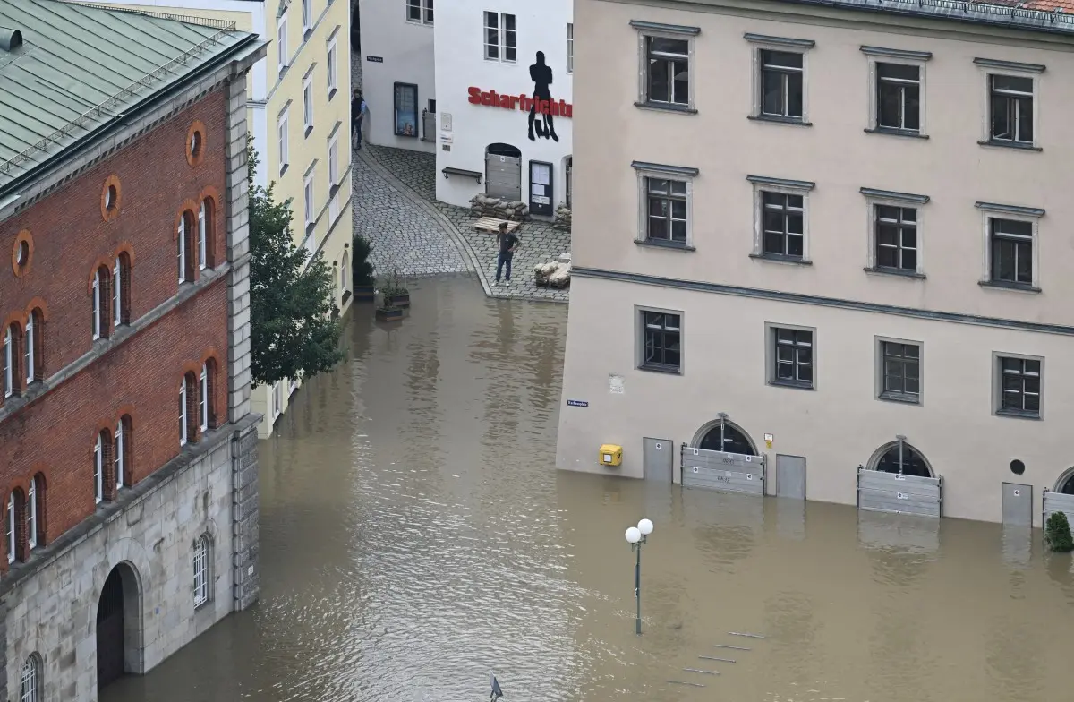 Five Dead As Southern Germany Struggles With Far-reaching Floods