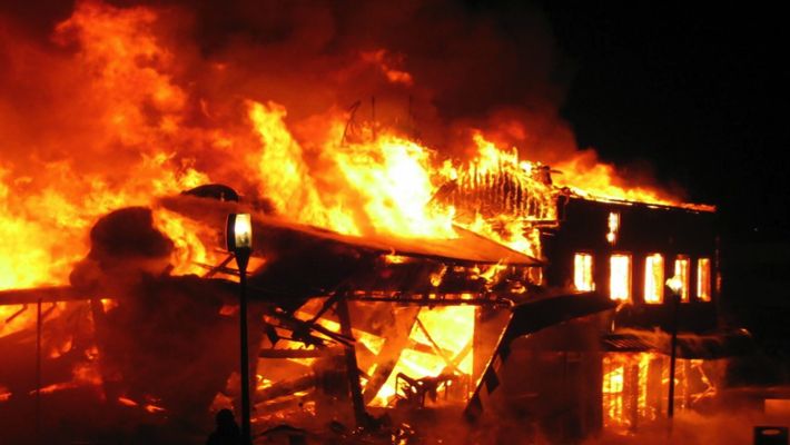 Fire Razes Bayero Mall In Kano